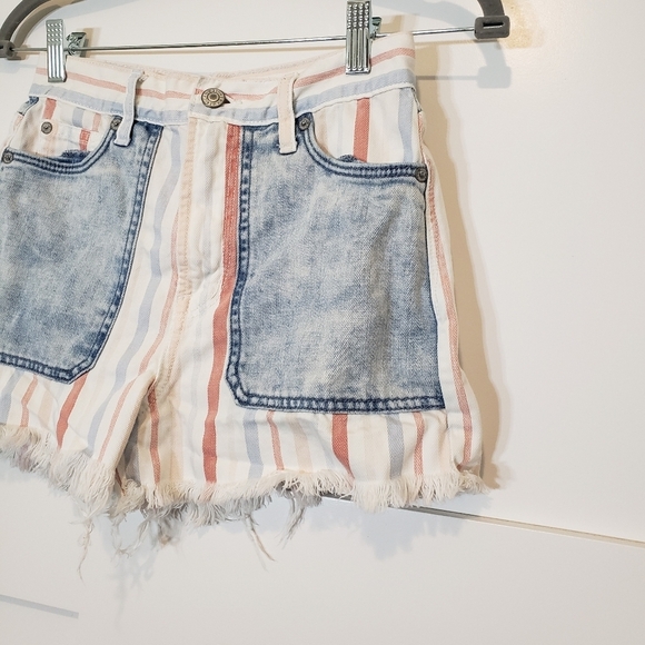 American Eagle Red White Blue Hi Rise Mom Shorts Cotton Size 00 - Picture 3 of 13